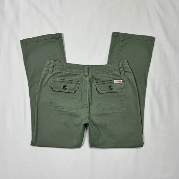 Y2K Roxy Low Rise Capri’s - Picture 4 of 10